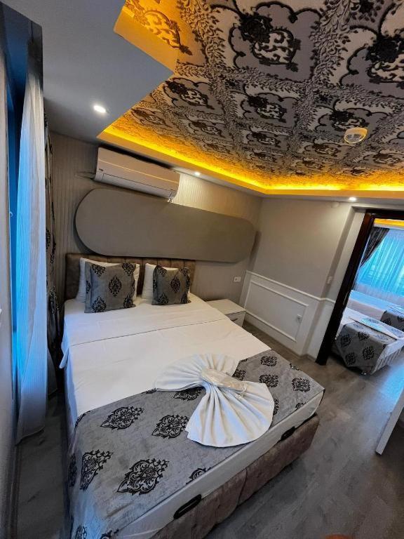 Enes & Suites Inn อิสตันบูล ภายนอก รูปภาพ